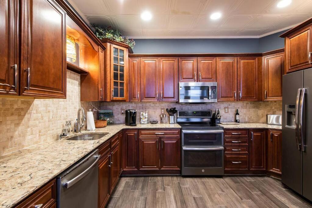 Downtown Sophistication/ Two Bedroom / Two Bath ลุยส์วิลล์ ภายนอก รูปภาพ